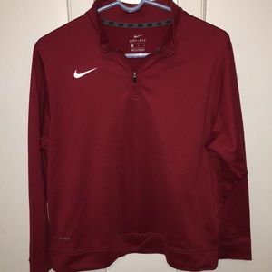 Nike top
